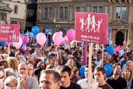 „Sexuelle Vielfalt“ vom Kultusausschuß diskussionslos beschlossen – Deshalb: DEMO FÜR ALLE am 22.11. 14 Uhr Hannover