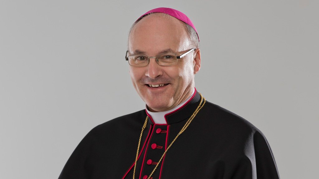 Regensburger Bischof Rudolf Voderholzer unterstützt die Bürgerinitiative “Vater, Mutter, Kind”