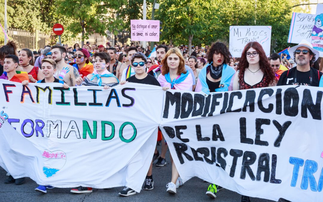 Spaniens neue Gesetze: Trans ab 12 & Abtreibung ab 16