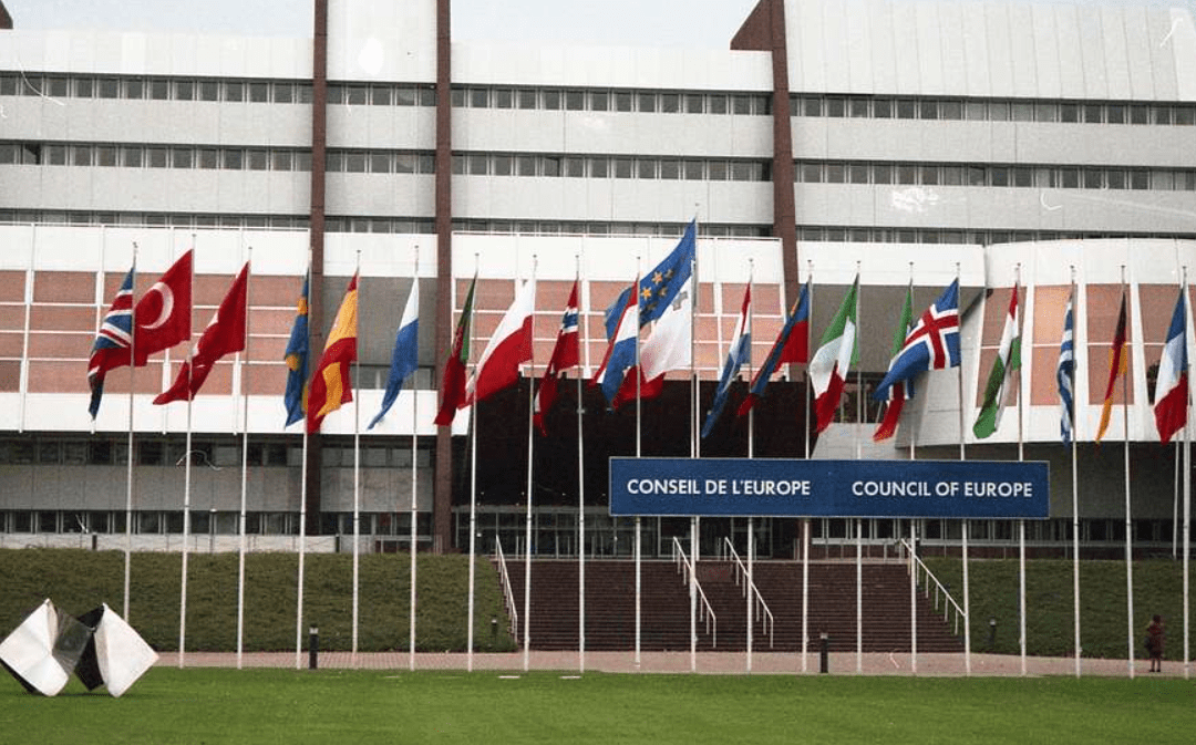 Europarat stimmt für Verbot von „Konversionstherapien“